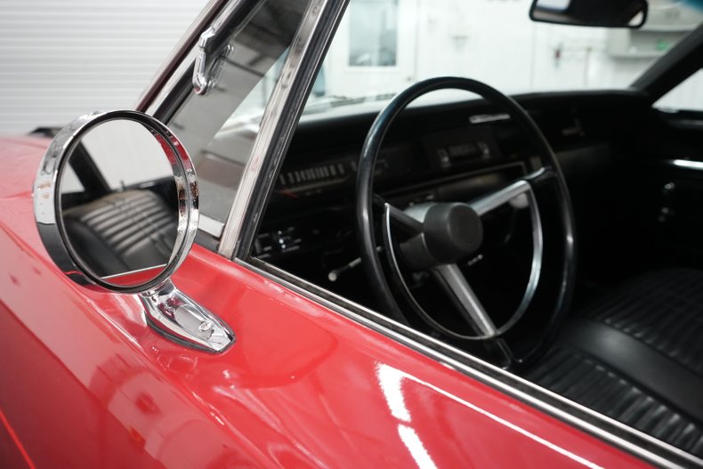 Unknown-Road-runner-1968-Matador-Red-Black-28