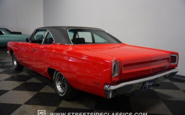Unknown-Road-runner-1969-Barracuda-Orange-Black-21
