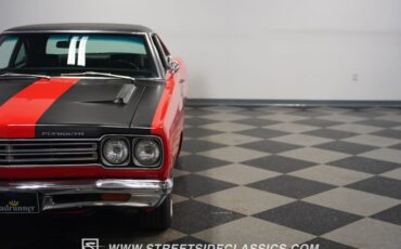 Unknown-Road-runner-1969-Barracuda-Orange-Black-31
