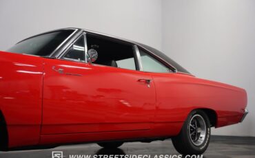 Unknown-Road-runner-1969-Barracuda-Orange-Black-33