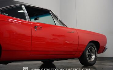 Unknown-Road-runner-1969-Barracuda-Orange-Black-38