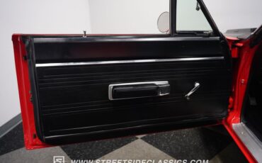 Unknown-Road-runner-1969-Barracuda-Orange-Black-47