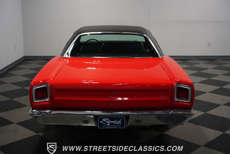 Unknown-Road-runner-1969-Barracuda-Orange-Black-6