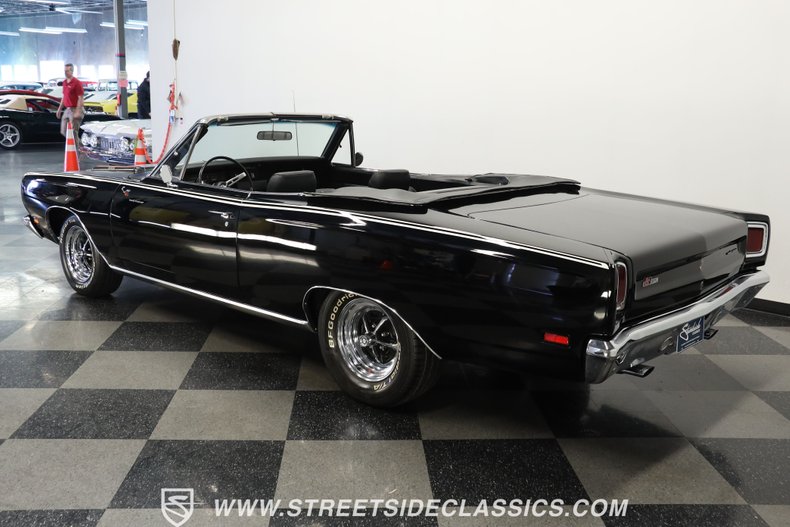 Unknown-Road-runner-1969-Black-Velvet-Black-21