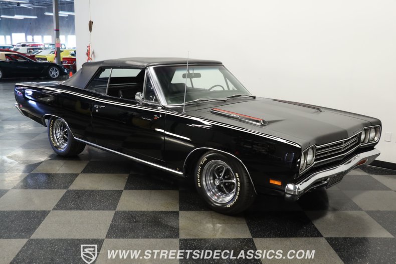 Unknown-Road-runner-1969-Black-Velvet-Black-26