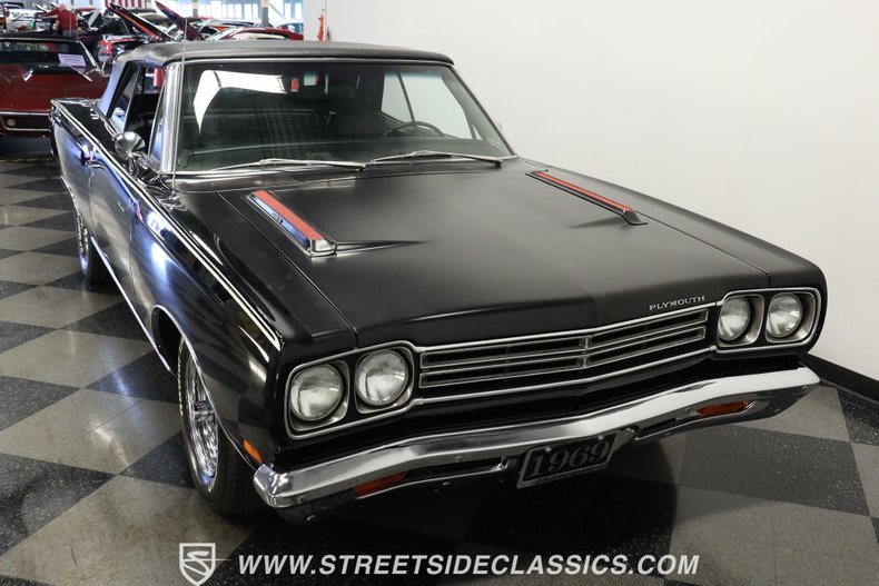 Unknown-Road-runner-1969-Black-Velvet-Black-27
