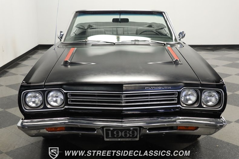 Unknown-Road-runner-1969-Black-Velvet-Black-28