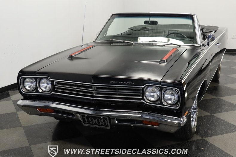 Unknown-Road-runner-1969-Black-Velvet-Black-29