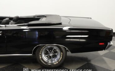 Unknown-Road-runner-1969-Black-Velvet-Black-3