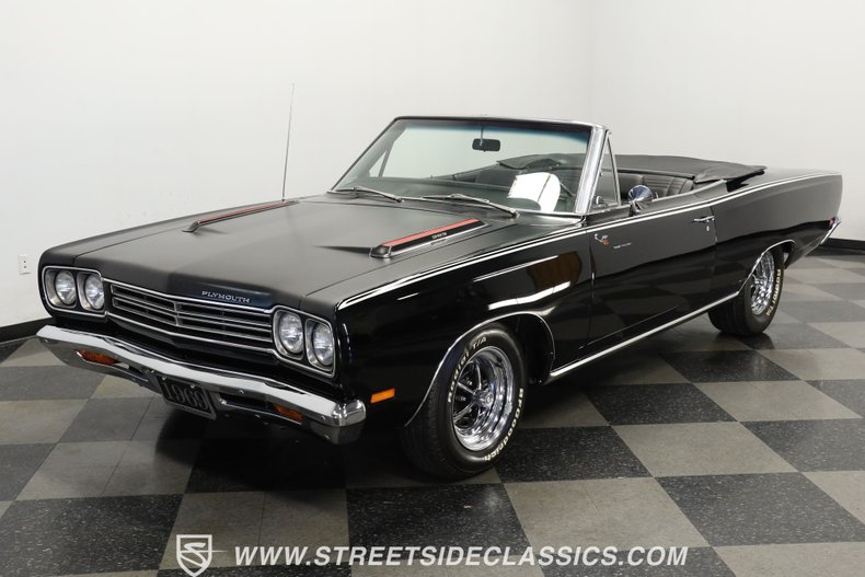 Unknown-Road-runner-1969-Black-Velvet-Black-30
