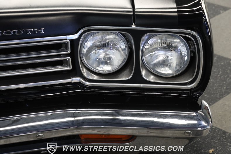 Unknown-Road-runner-1969-Black-Velvet-Black-32