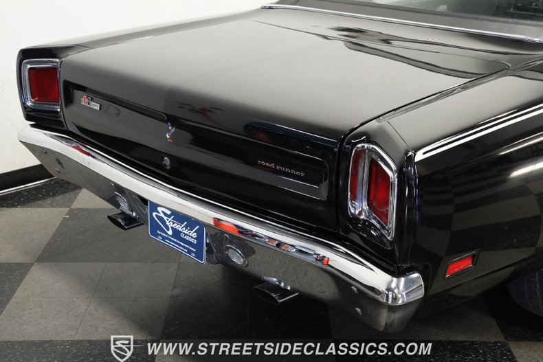 Unknown-Road-runner-1969-Black-Velvet-Black-33