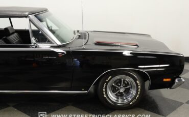 Unknown-Road-runner-1969-Black-Velvet-Black-37