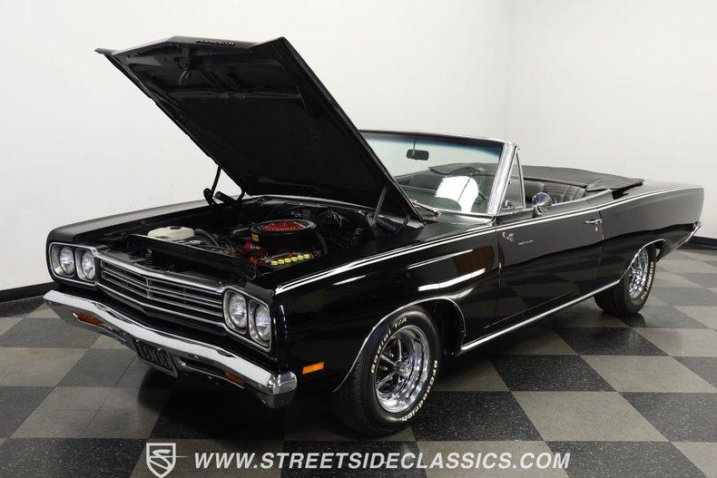 Unknown-Road-runner-1969-Black-Velvet-Black-38