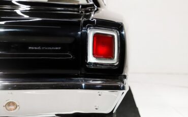 Unknown-Road-runner-1969-Black-Velvet-White-16