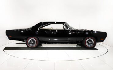 Unknown-Road-runner-1969-Black-Velvet-White-31