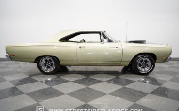 Unknown-Road-runner-1969-Forest-Green-Metalli-Green-1