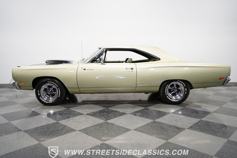 Unknown-Road-runner-1969-Forest-Green-Metalli-Green-31