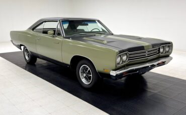 Unknown-Road-runner-1969-Frost-Green-Metallic-Light-Green-11