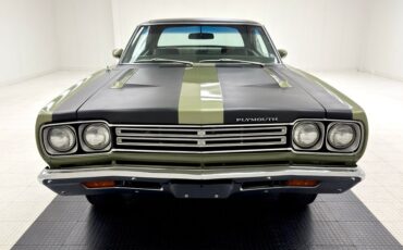 Unknown-Road-runner-1969-Frost-Green-Metallic-Light-Green-12