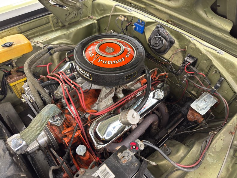 Unknown-Road-runner-1969-Frost-Green-Metallic-Light-Green-32