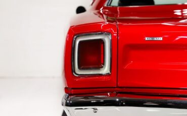 Unknown-Road-runner-1969-Scorch-Red-Black-37