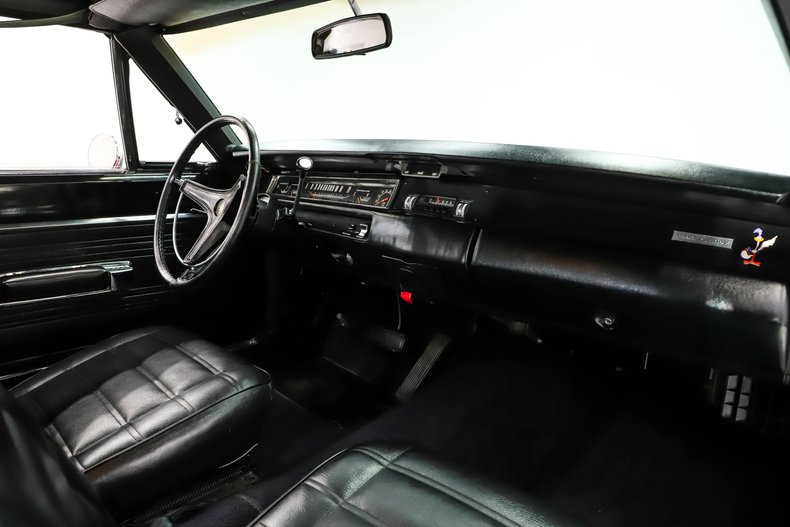 Unknown-Road-runner-1969-Scorch-Red-Black-38
