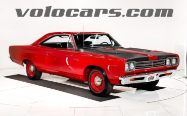 Unknown-Road-runner-1969-Scorch-Red-Black-40