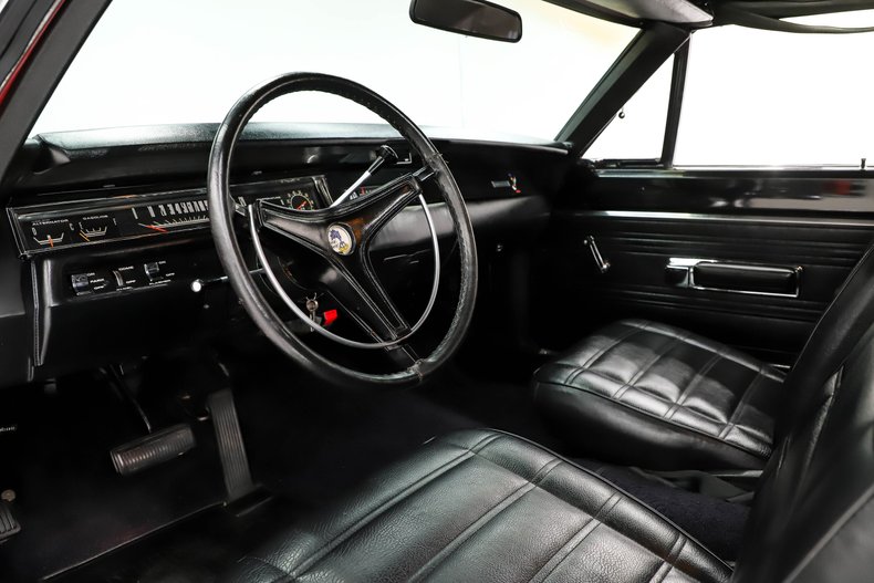 Unknown-Road-runner-1969-Scorch-Red-Black