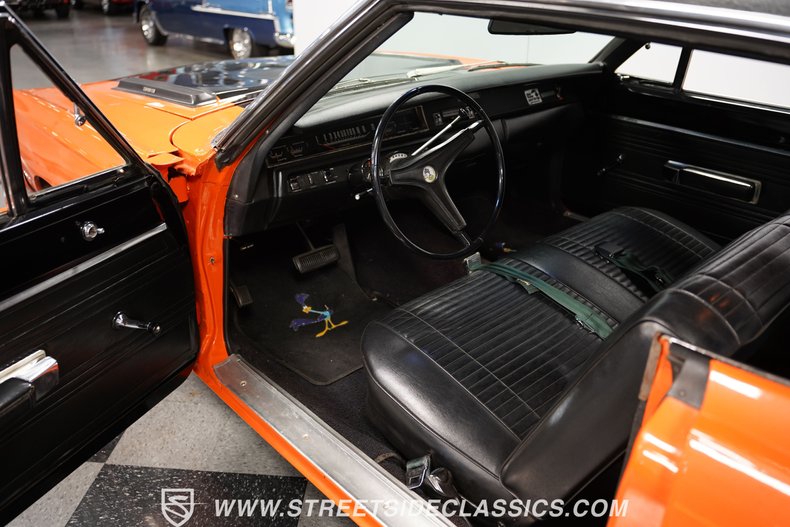 Unknown-Road-runner-1969-Vitamin-C-Black-2