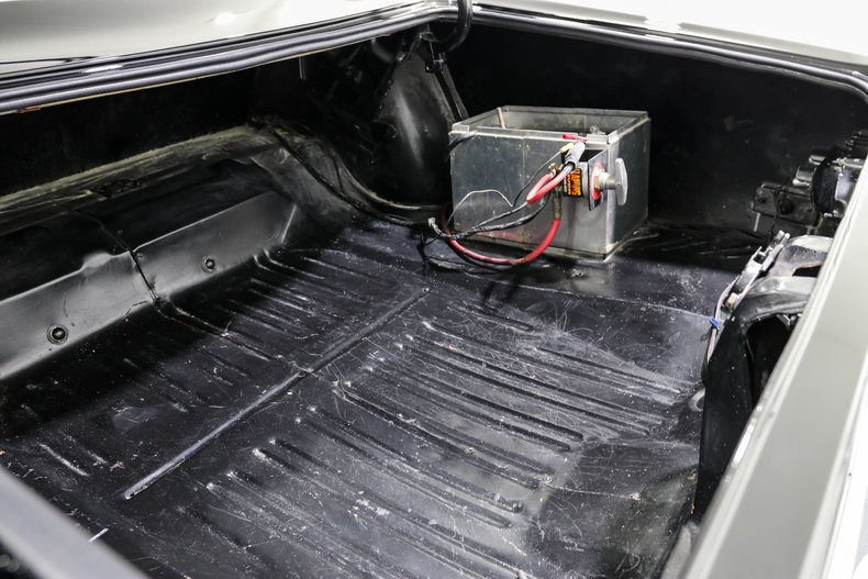 Unknown-Road-runner-1970-BLACK-BLACK-23