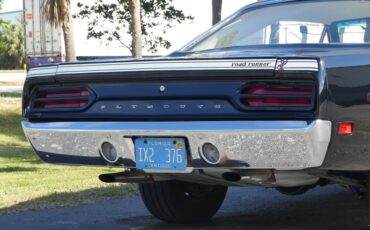 Unknown-Road-runner-1970-Black-Velvet-White-2