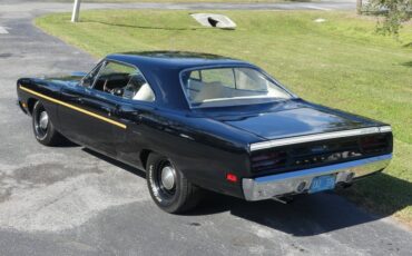 Unknown-Road-runner-1970-Black-Velvet-White