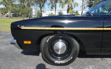 Unknown-Road-runner-1970-Black-Velvet-White-39
