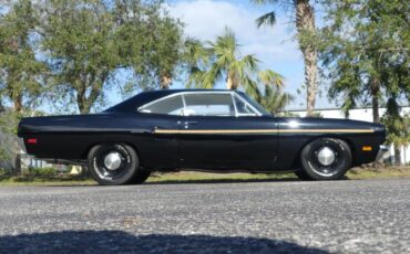Unknown-Road-runner-1970-Black-Velvet-White-7