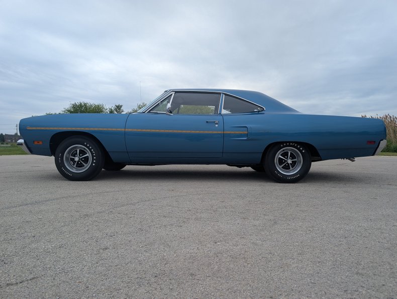 Unknown-Road-runner-1970-Jamaica-Blue-Blue-33
