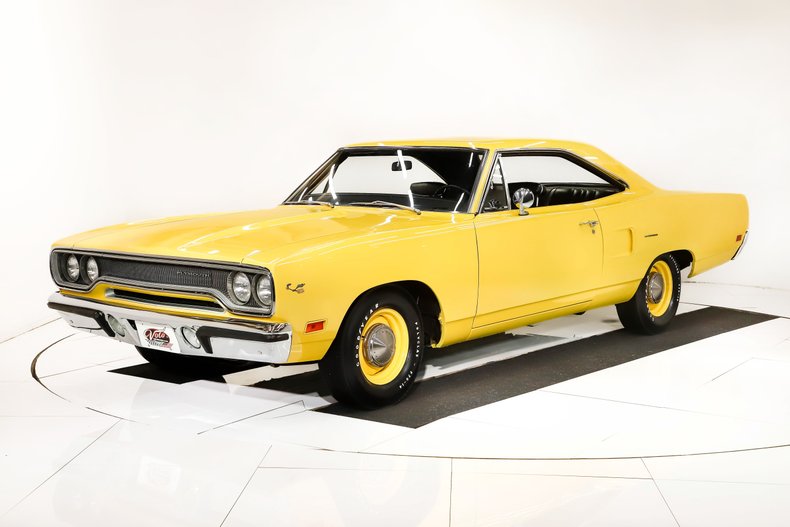 Unknown-Road-runner-1970-Lemon-Twist-Black-10