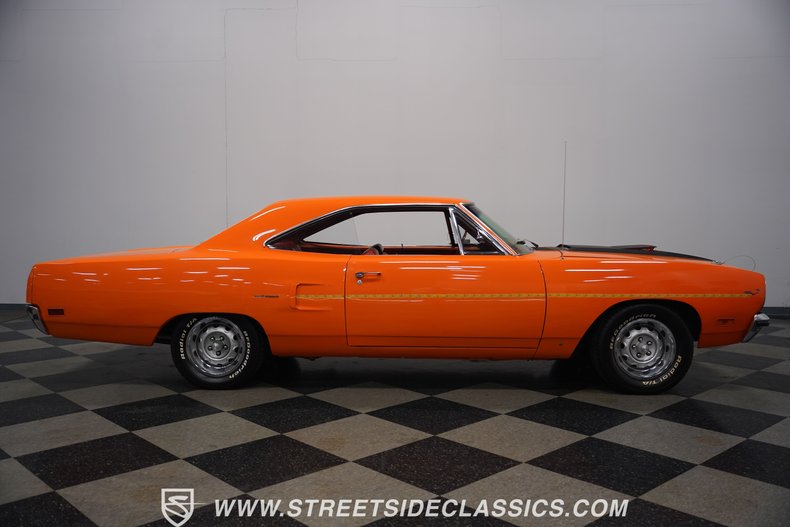Unknown-Road-runner-1970-Orange-Burnampx27t-Orange-19