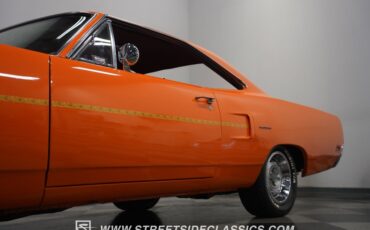 Unknown-Road-runner-1970-Orange-Burnampx27t-Orange-25
