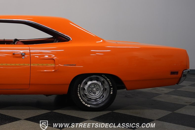 Unknown-Road-runner-1970-Orange-Burnampx27t-Orange-27