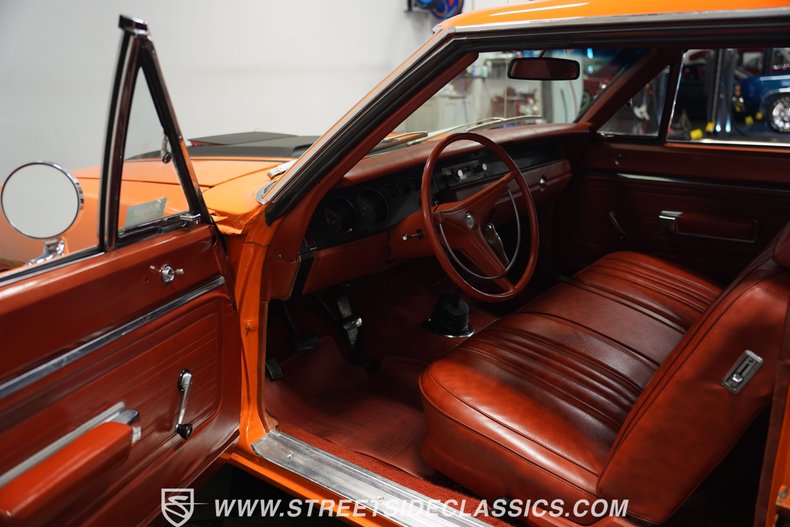 Unknown-Road-runner-1970-Orange-Burnampx27t-Orange-3