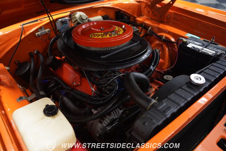 Unknown-Road-runner-1970-Orange-Burnampx27t-Orange-36