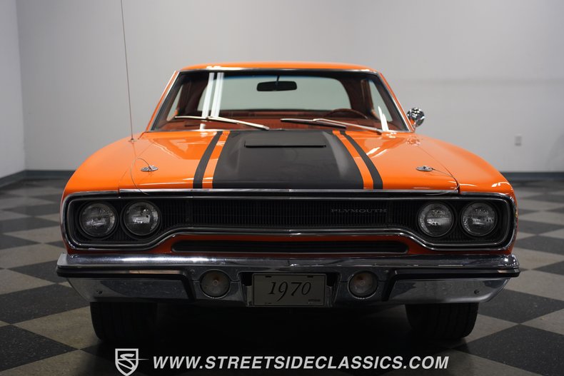 Unknown-Road-runner-1970-Orange-Burnampx27t-Orange-4