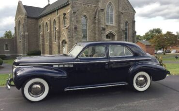 Unknown-Roadmaster-1940-4