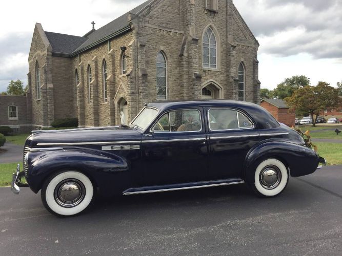 Unknown-Roadmaster-1940-4