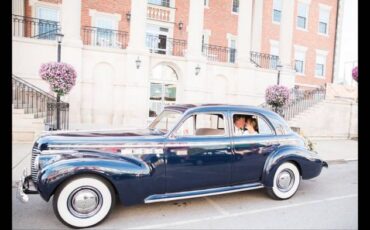 Unknown-Roadmaster-1940-5