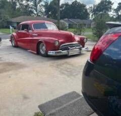 Unknown-Roadmaster-1948-Red-Gray-3