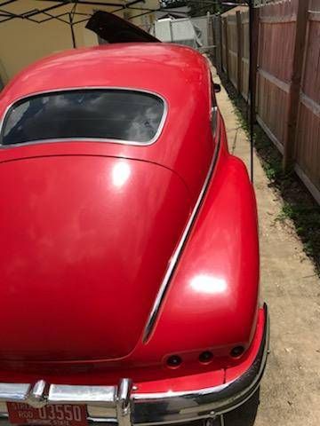 Unknown-Roadmaster-1948-Red-Gray-4