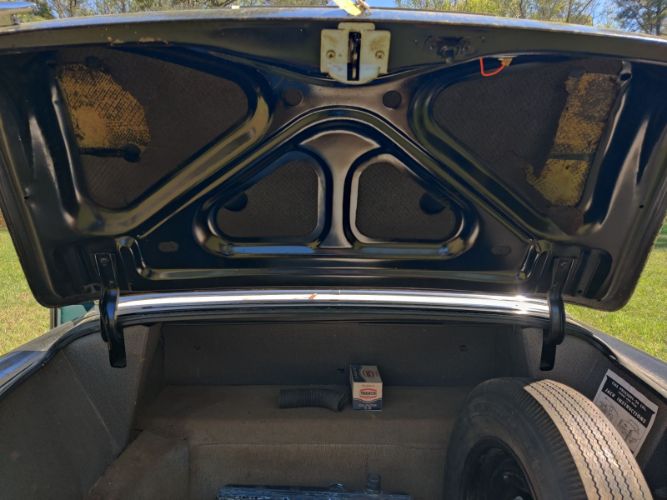 Unknown-Roadmaster-1955-Black-14