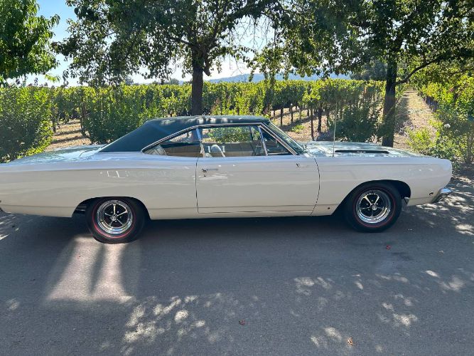 Unknown-Roadrunner-1968-WhiteGreen-Vinyl-To-White-9